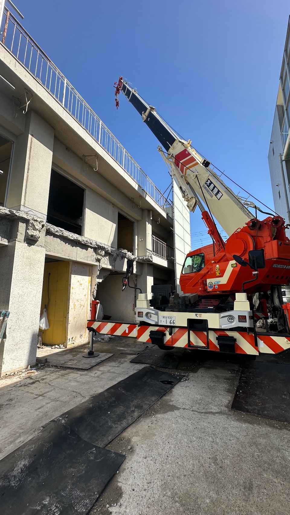 RC造5階建ビル解体工事(階上解体)